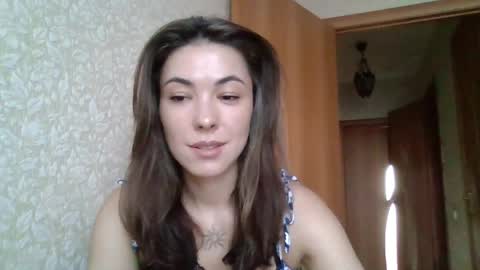 dream_petal_ online show from April 2026 12:06:01 PM