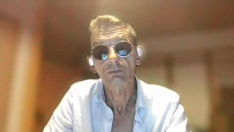 Dreambob online show from July 2026 11:15:01 PM