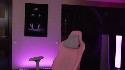 Sarah online show from February 2026 11:20:01 PM