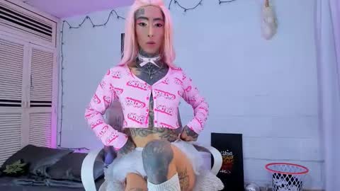 drippyorlove online show from June 2026 01:05:02 PM
