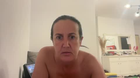Dr. Resa online show from July 2026 07:53:01 PM