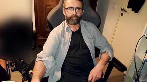 Snapshot of dubcenter chatting on March 2026 05:46:02 AM dubcenter online show from March 2026 05:46:02 AM