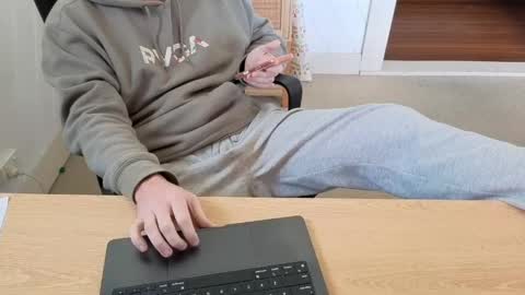 Chase McDonald online show from June 2026 01:01:02 AM