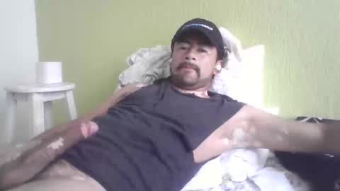 dukhard25 online show from April 2026 09:26:02 PM