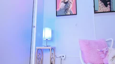 dulce__fiore07 online show from April 2026 12:27:02 PM