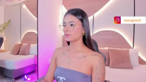 D U L C E online show from April 2026 01:56:02 AM