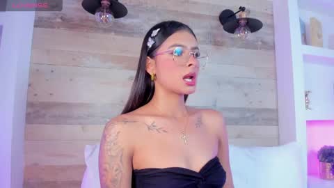 D U L C E online show from May 2026 02:50:02 AM