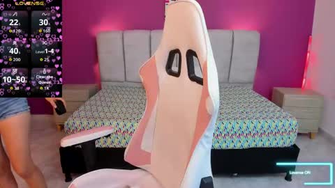 dulcee_gaby online show from June 2026 07:14:01 PM