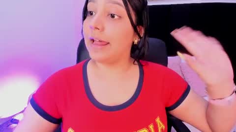 Snapshot of dullce77 chatting on June 2026 06:57:02 PM Dulce online show from June 2026 06:57:02 PM