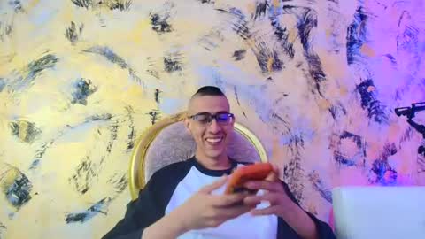 Snapshot of dustindollin_ chatting on June 2026 06:39:01 PM Dustin Dollin online show from June 2026 06:39:01 PM