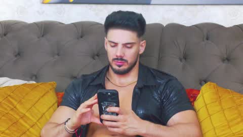 Dustin online show from April 2026 06:19:01 AM