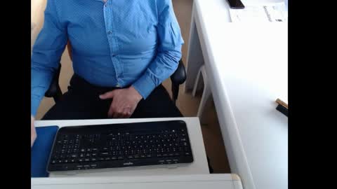 dutchpornking2 online show from April 2026 07:15:02 AM