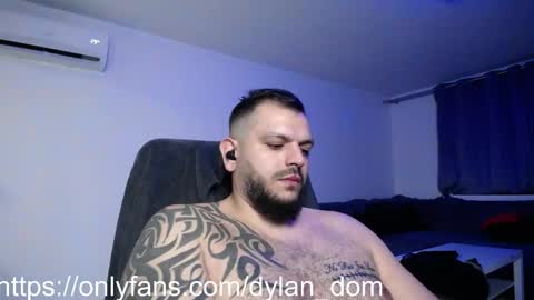 Dylan Dom  online show from April 2026 11:10:02 PM