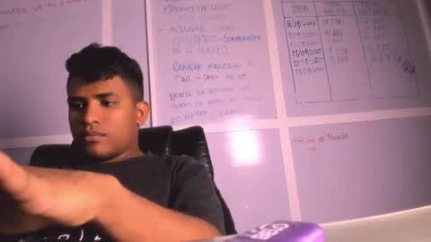 dylan_kisss online show from December 2025 06:49:01 PM