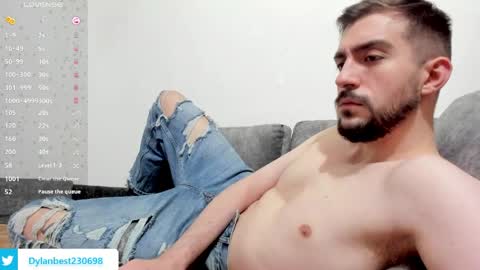 Snapshot of dylan_starxx chatting on June 2026 02:06:01 AM Dylan online show from June 2026 02:06:01 AM