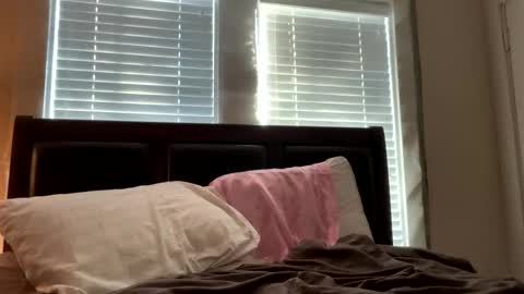 Dynasty online show from December 2025 08:03:02 PM