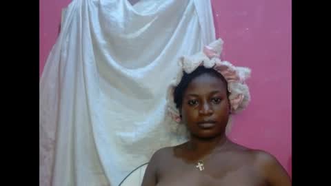 Snapshot of eatuupx chatting on April 2026 02:05:02 AM eatuupx online show from April 2026 02:05:02 AM