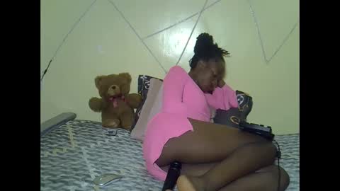 Snapshot of eboniana chatting on September 2025 12:15:01 AM eboniana online show from September 2025 12:15:01 AM