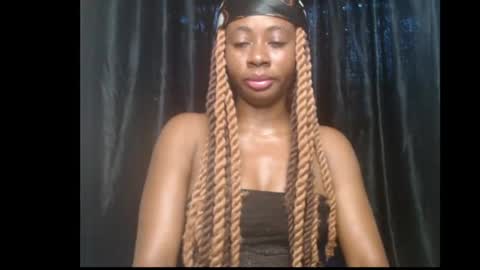 Queen online show from April 2026 09:48:02 AM
