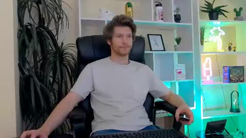 Snapshot of eddie_baker chatting on July 2026 08:20:01 AM eddie_baker online show from July 2026 08:20:01 AM