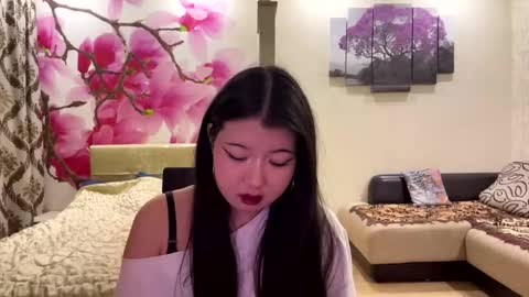 Eri online show from April 2026 07:07:02 PM