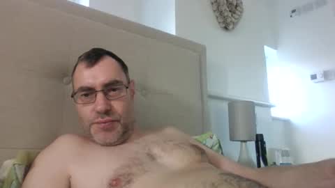 edinandy77 online show from December 2025 12:12:02 PM