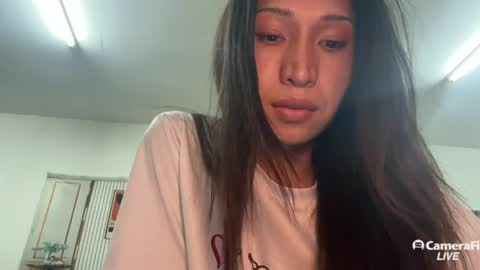 edza25377 online show from May 2026 12:01:01 PM