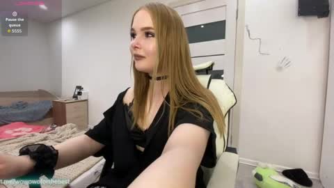 Lili online show from May 2026 11:06:01 AM
