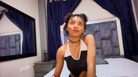 Effie online show from March 2025 09:06:02 PM