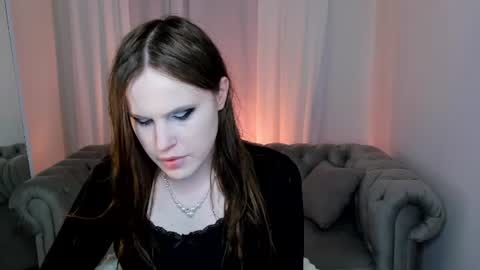 Snapshot of effiemur chatting on June 2026 10:25:01 PM Effie Mur online show from June 2026 10:25:01 PM