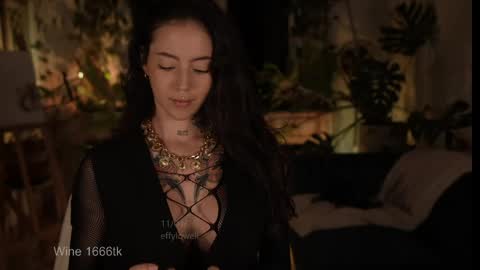 Effy online show from April 2026 01:43:02 AM