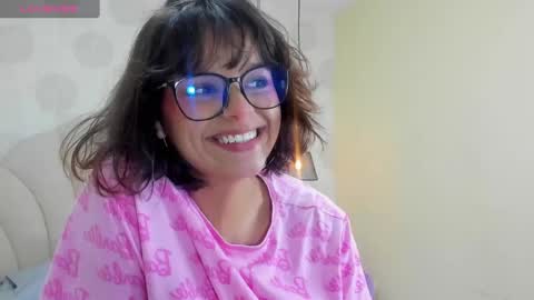  E F F Y  online show from December 2024 07:28:01 PM