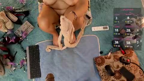 Eilin online show from July 2026 06:58:02 PM