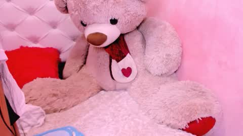 eimy online show from March 2026 02:33:02 PM