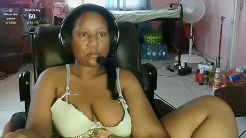 Eirondra Valeen online show from June 2026 06:39:01 PM