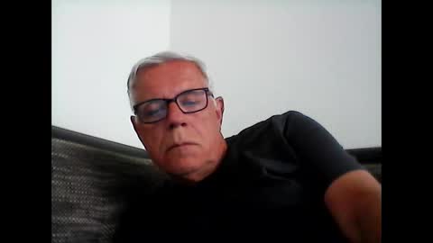 eisbaer1957 online show from May 2026 01:26:02 PM