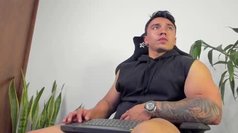 EITHAN CONOR online show from September 2025 03:10:02 AM