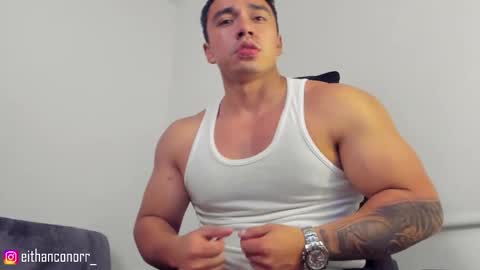 EITHAN CONOR online show from October 2025 01:50:02 AM