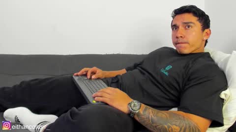 EITHAN CONOR online show from January 2026 11:42:01 PM