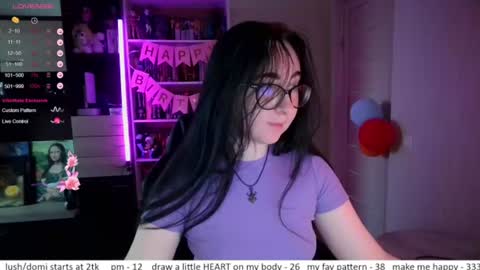 Snapshot of el_sweety chatting on July 2026 10:21:02 AM If you like it when I meow give me a thumbs up online show from July 2026 10:21:02 AM