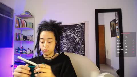 Ela  Help me reach 100 thumbs up online show from March 2026 05:46:02 AM