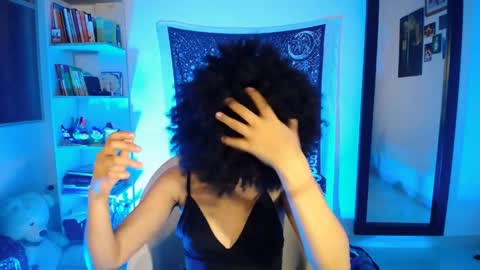 Ela  Help me reach 100 thumbs up online show from April 2026 06:22:02 AM