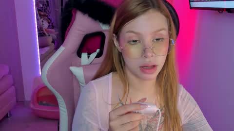 Snapshot of ela_garu_ chatting on November 2025 06:13:01 AM Ela online show from November 2025 06:13:01 AM
