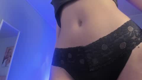 Ela online show from January 2026 08:45:01 PM