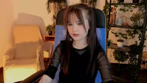 Snapshot of elainebeness chatting on February 2026 04:25:01 PM Your sweet girl online show from February 2026 04:25:01 PM