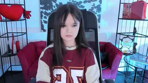 Snapshot of elainebeness chatting on March 2026 11:28:02 AM Your sweet girl online show from March 2026 11:28:02 AM