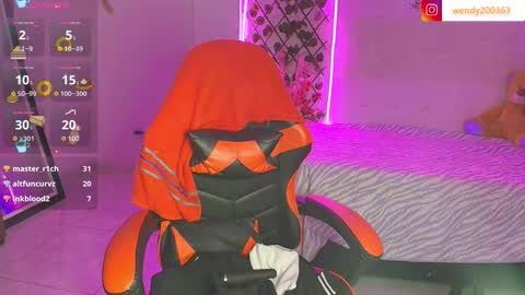 lara online show from March 2026 01:23:02 AM