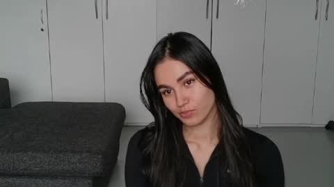 Elara Hayes online show from June 2026 01:11:01 PM