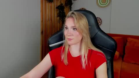 elaravoltage online show from May 2026 05:13:01 AM