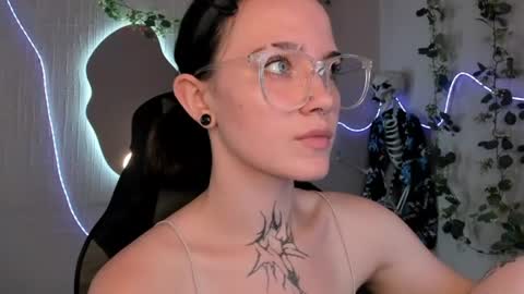 elastikiss online show from June 2026 07:49:01 AM